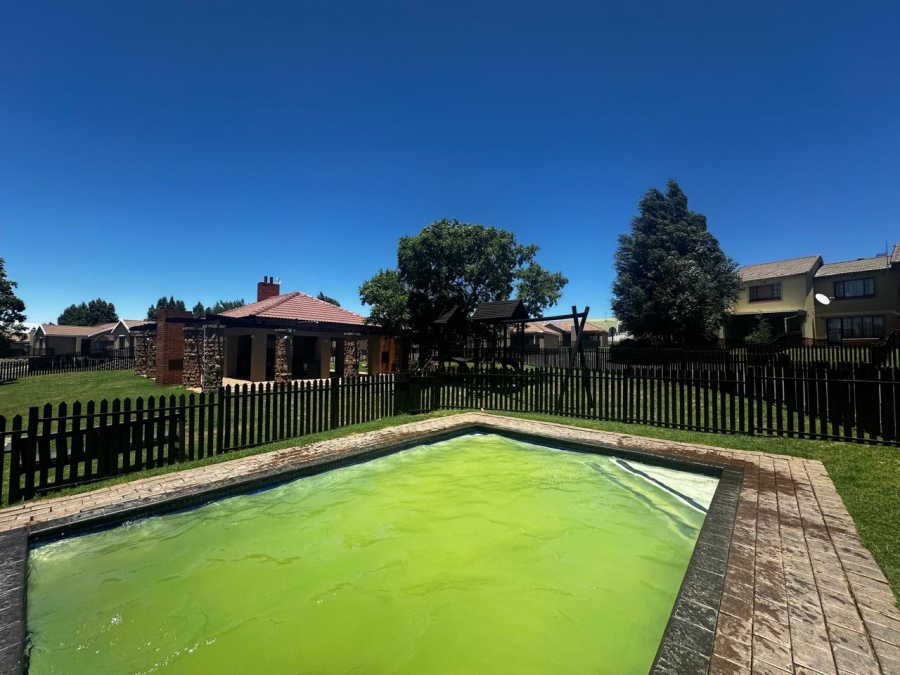 4 Bedroom Property for Sale in Hillside Free State